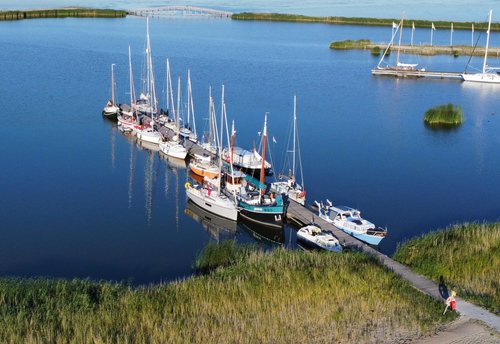 Waterland Yachtcharter zeiljacht en zeilen op het IJsselmeer.JPG 